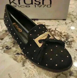 NEW NIB Krush Olivia Black Stud and Tassel Trim Slipper
